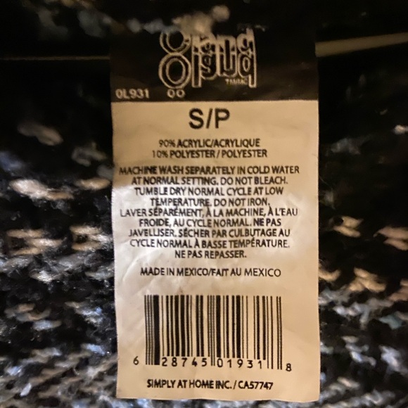 Oland Mexican blue & black sweater with hood size small - Picture 2 of 6